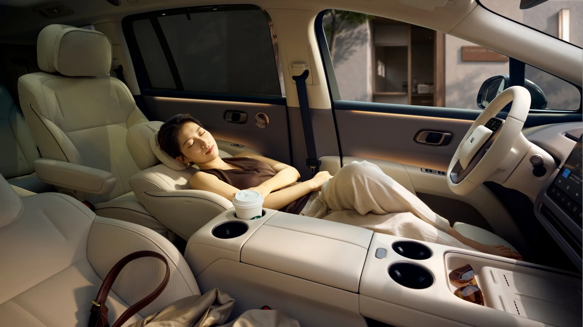 Li Auto i8 · Interior