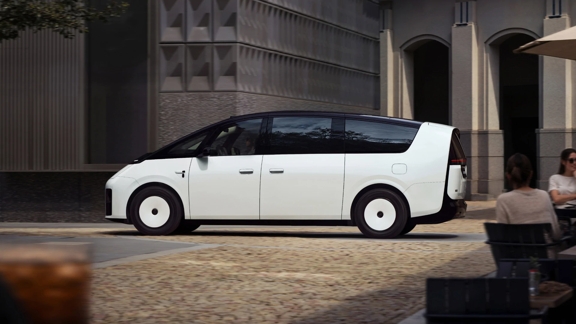Li Auto MEGA · Exterior