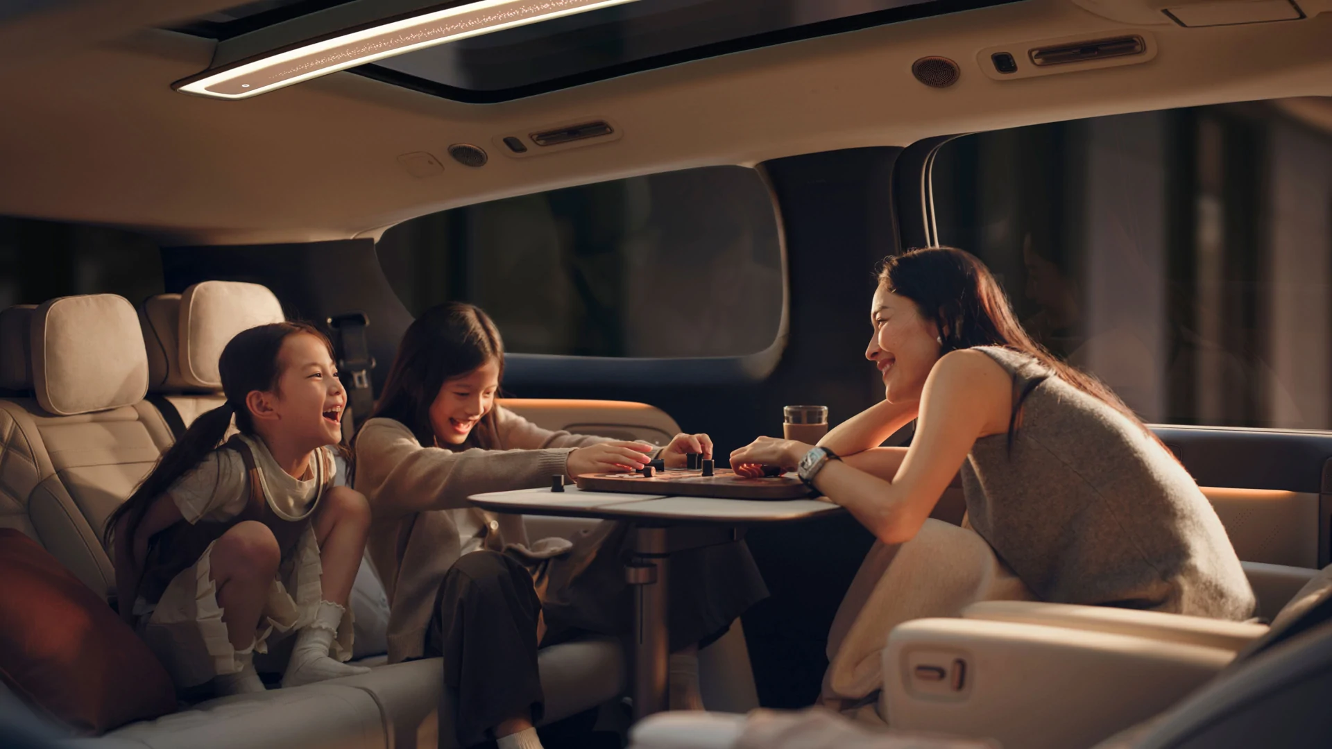 Li Auto MEGA · Interior